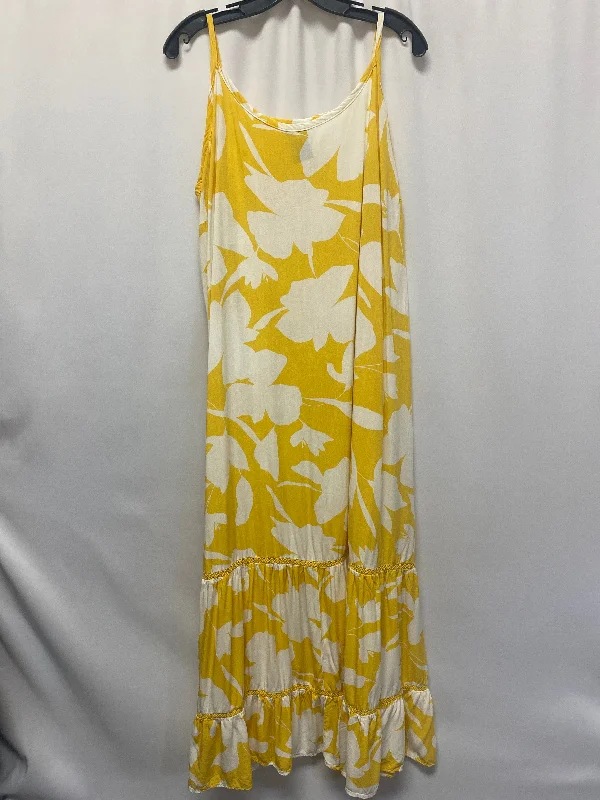 Quick Sale Yellow Dress Casual Maxi Ava & Viv, Size 2x