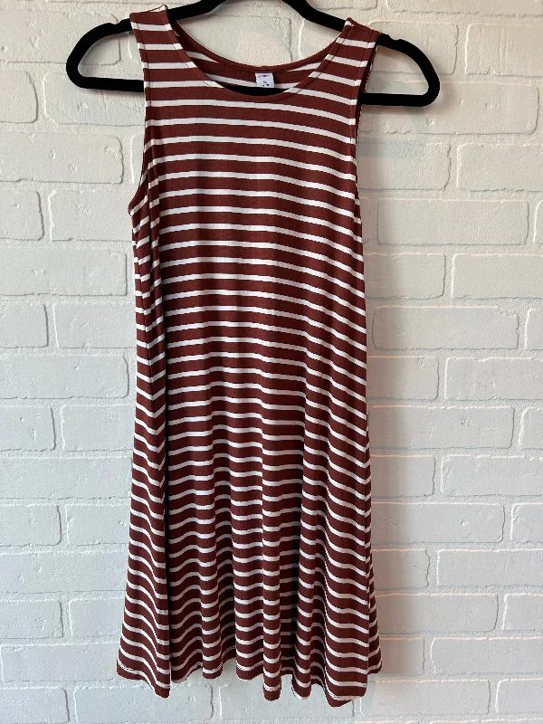 Overstock Brown & White Dress Casual Short Old Navy, Size Xs