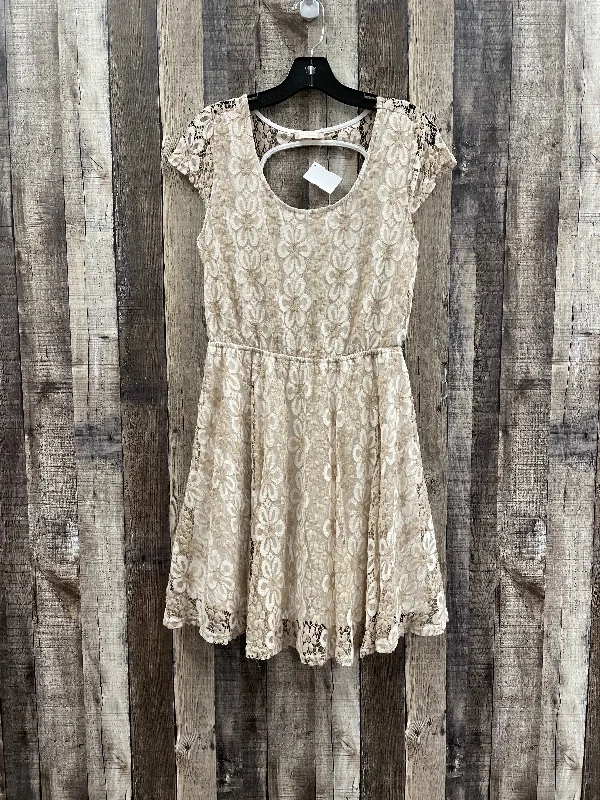 Daily Specials Tan Dress Party Short Altard State, Size L