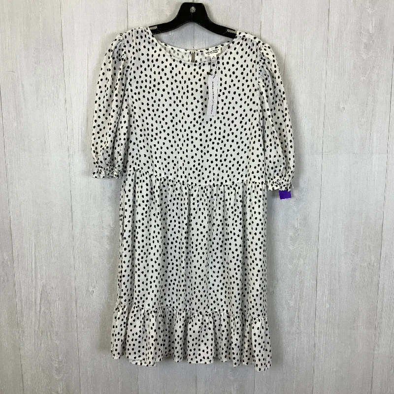 Final Markdown Black & White Dress Casual Short Clothes Mentor, Size Xs