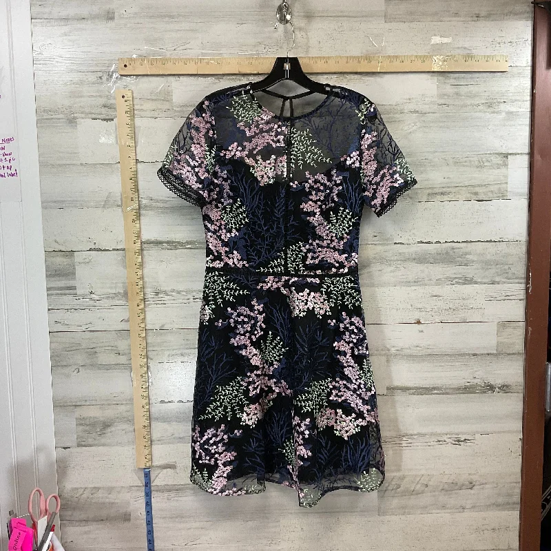 Year-End Sale Blue & Pink Dress Party Short Chelsea 28, Size M