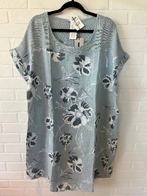 Price Rollback Blue & White Dress Casual Short Clothes Mentor, Size 1x