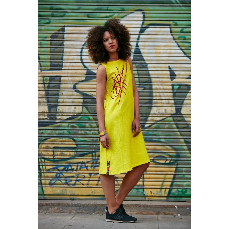 Steals and Deals VELVET SIGNATURE APPLIQUE DRESS