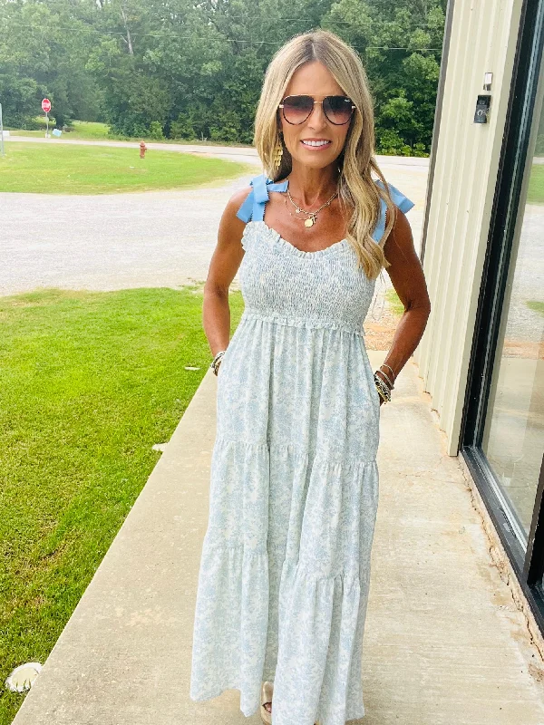 Online Exclusive BERMUDA BLUE DRESS