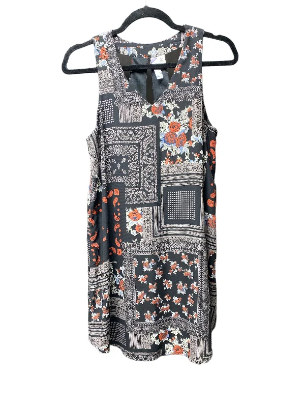 Early Access Black & Cream Dress Casual Short Alya, Size Xs