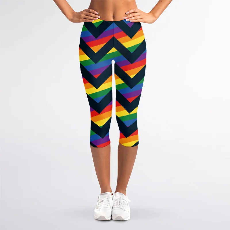 Unmissable Offer LGBT Pride Rainbow Chevron Pattern Print Women's Capri Leggings