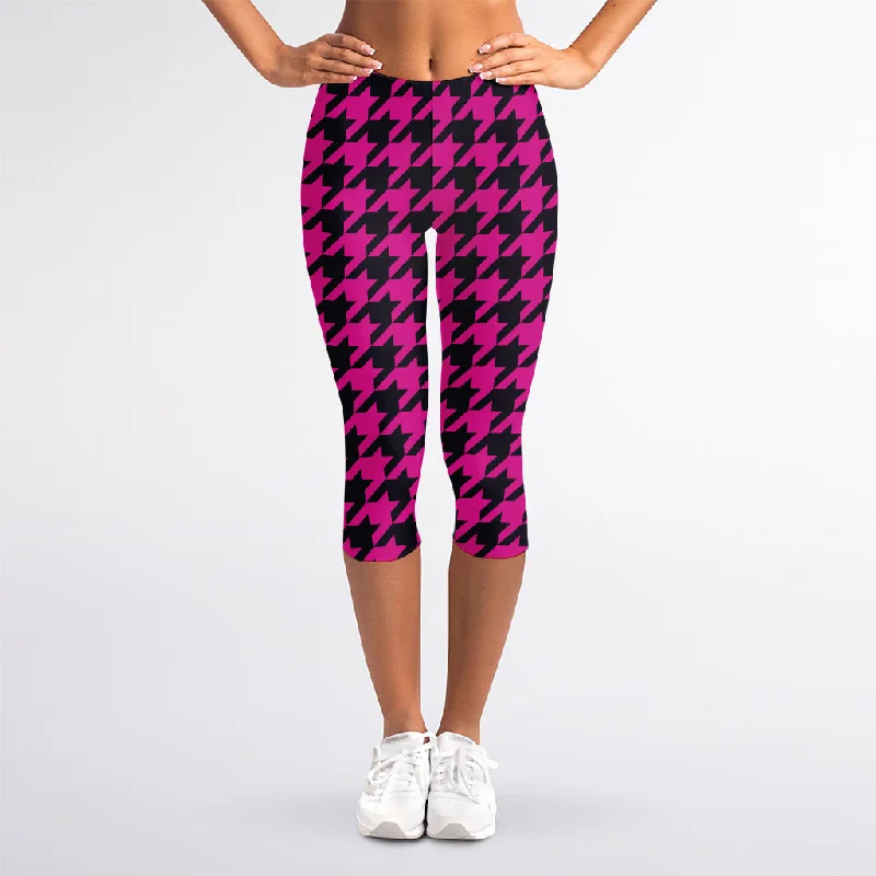Special Discount Magenta Pink And Black Houndstooth Print Women's Capri Leggings