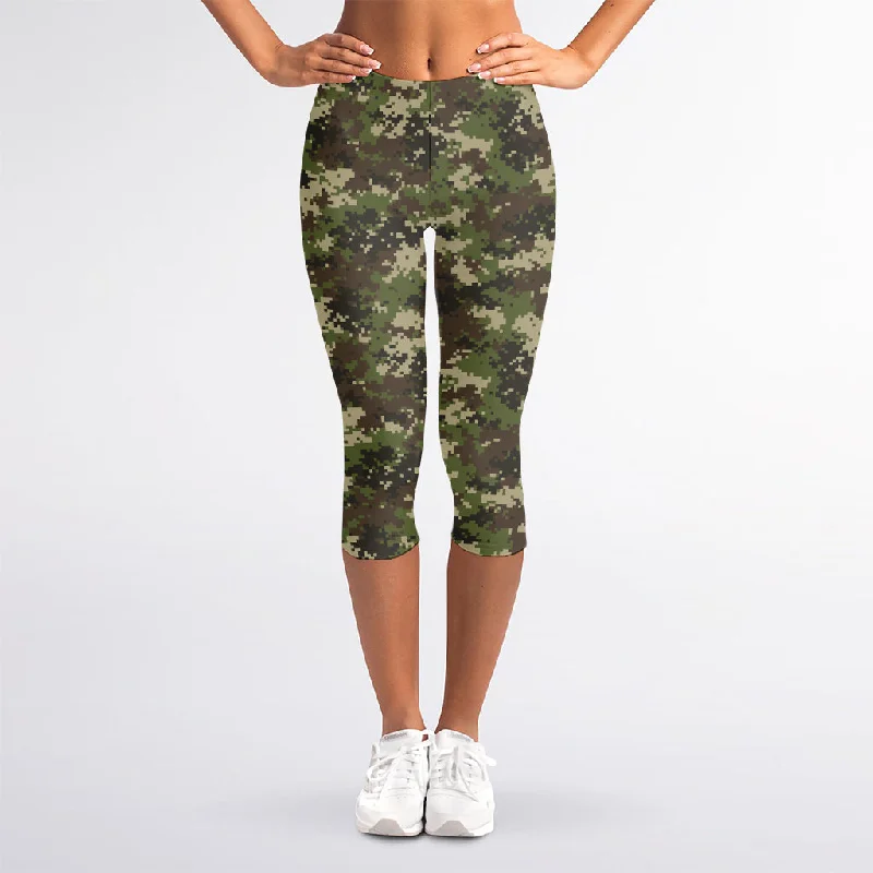Don't Wait Military Digital Camo Pattern Print Women's Capri Leggings