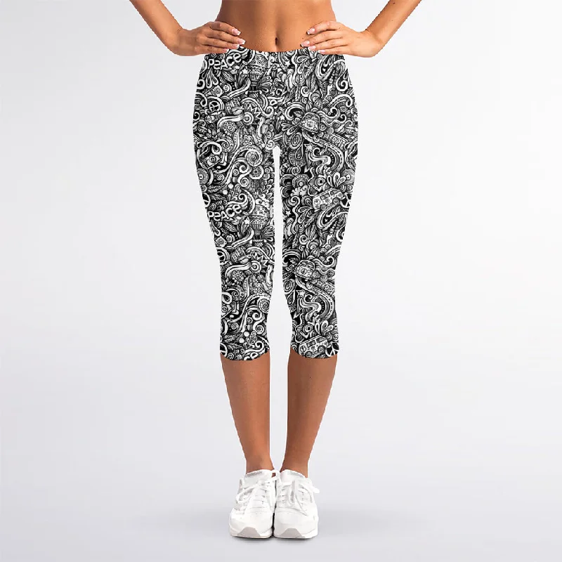 Bargain Bin Monochrome Graffiti Hippie Pattern Print Women's Capri Leggings