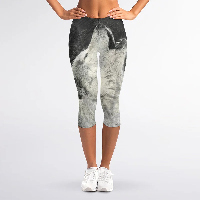 Midnight Sale Monochrome Howling Wolf Print Women's Capri Leggings