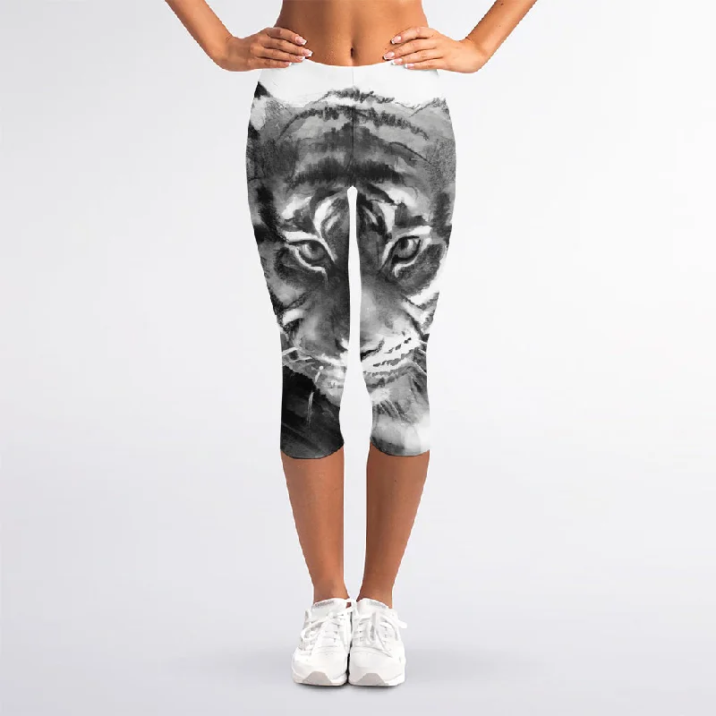 Seasonal Sale Monochrome Watercolor White Tiger Print Women's Capri Leggings