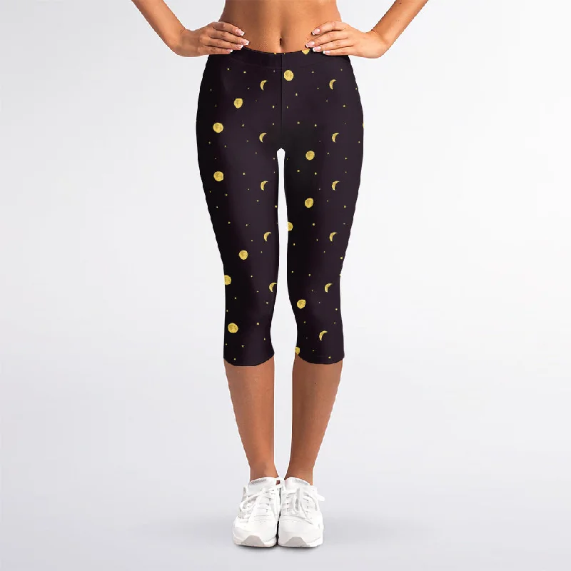 Weekend Deal Moon Phase And Stars Pattern Print Women's Capri Leggings