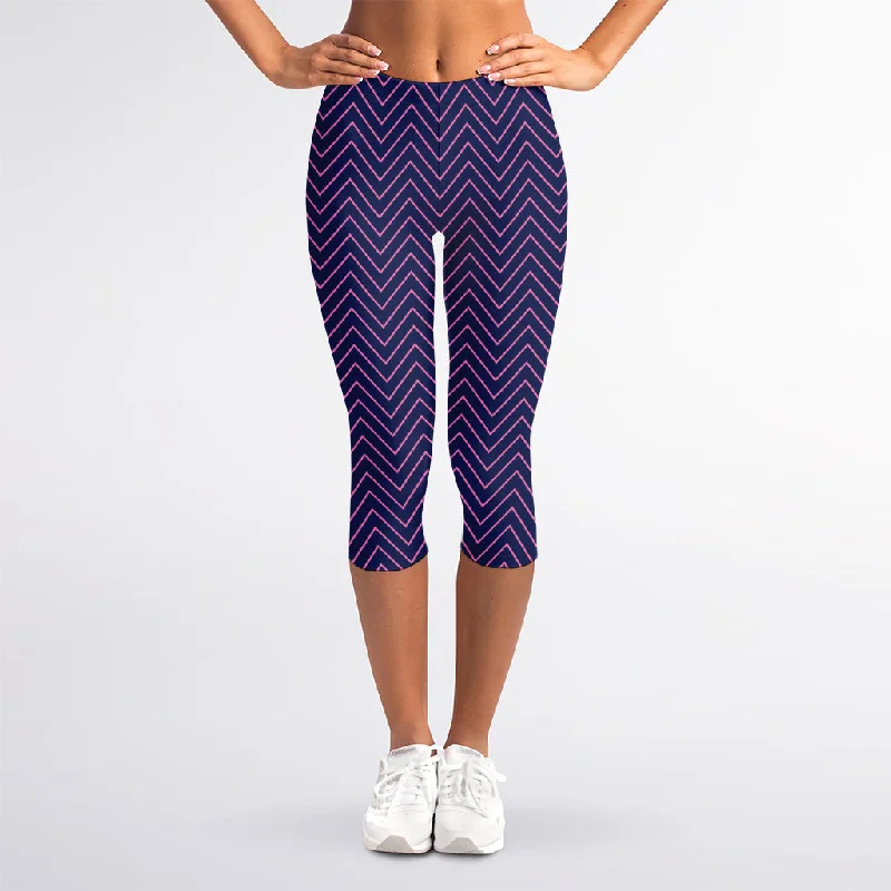 Instant Savings Navy And Pink Zigzag Pattern Print Women's Capri Leggings