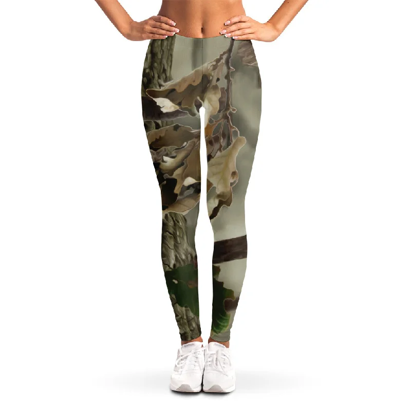 Can't Be Beat Oak Tree Hunting Camouflage Print Women's Leggings