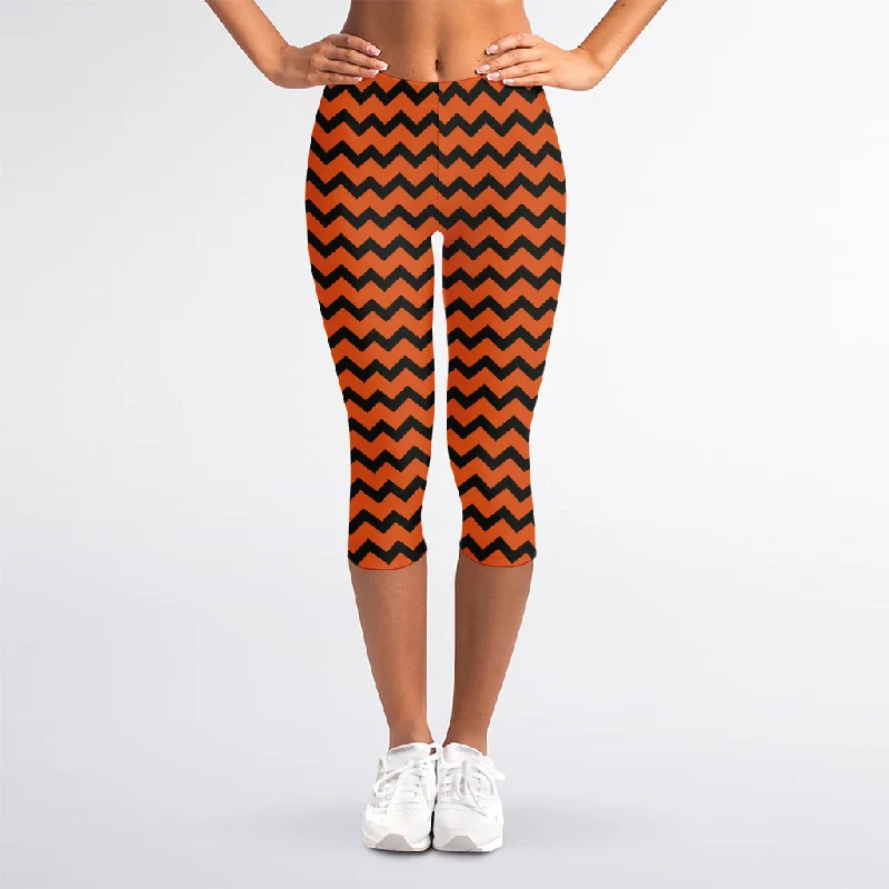 Doorbuster Deal Orange Halloween Chevron Pattern Print Women's Capri Leggings