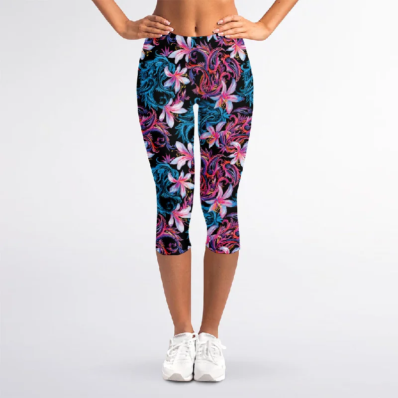Exclusive Offers Paisley And Floral Pattern Print Women's Capri Leggings