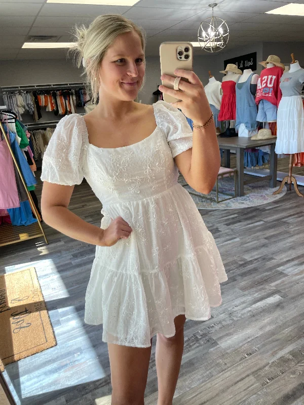 Super Deal Back Tie Embroidered Dress - White