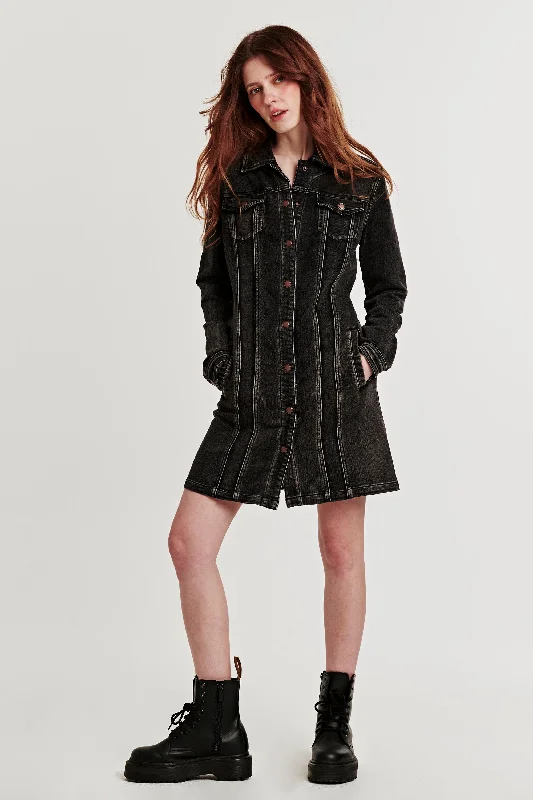 Don't Wait GABRIELLE BUTTON FRONT DENIM DRESS ON EDGE