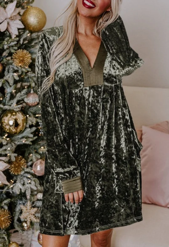 Last Chance Green Velvet Pocket Dress