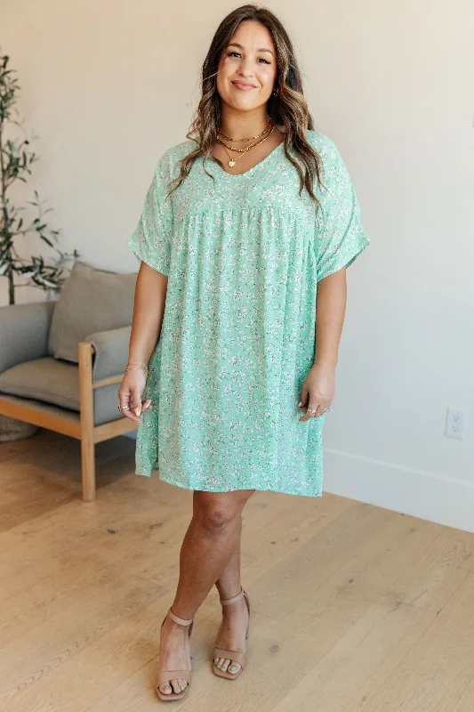 Final Markdown Rodeo Lights Dolman Sleeve Dress in Mint Floral