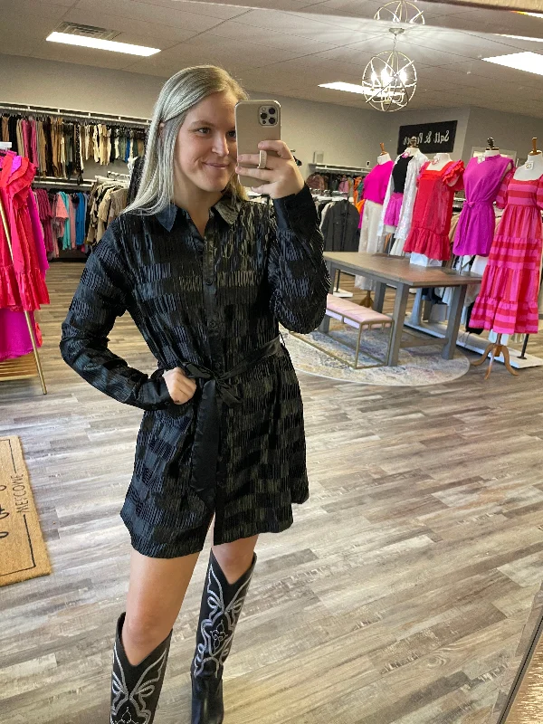 Huge Discounts Satin Pleated Long Sleeve Dress - Black